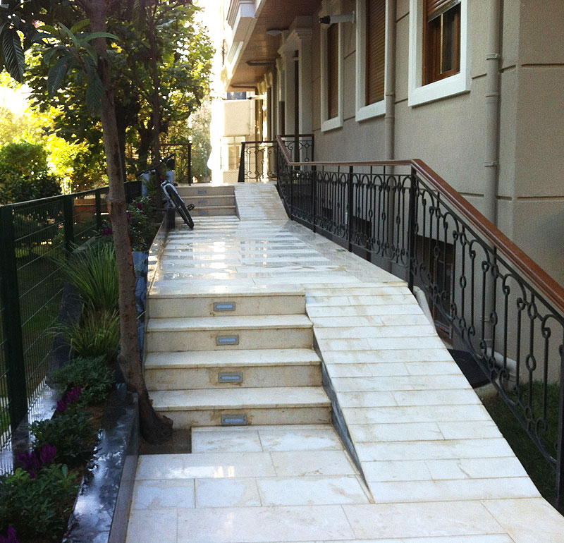 Büyütmek için tıklayın Deniz Apartmanı