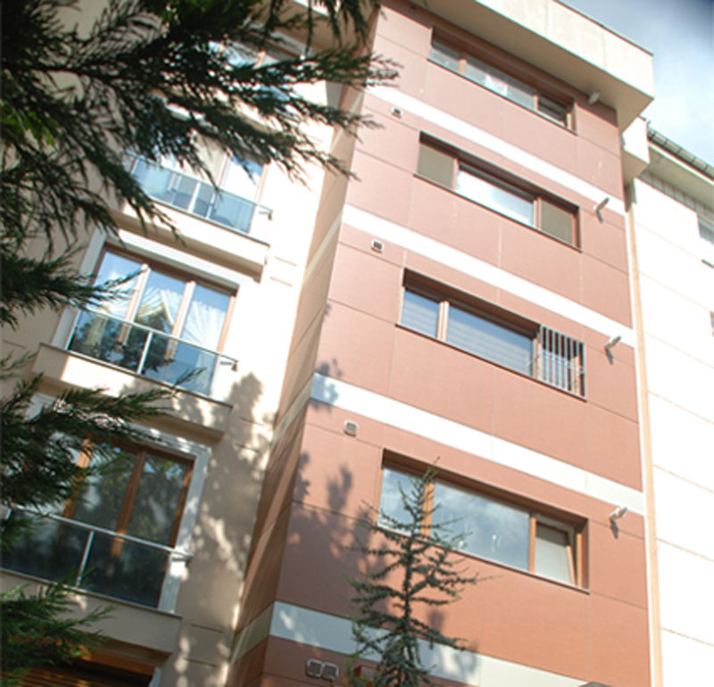 Görseli büyütmek için tıklayın Kalafatoğlu Apartmanı