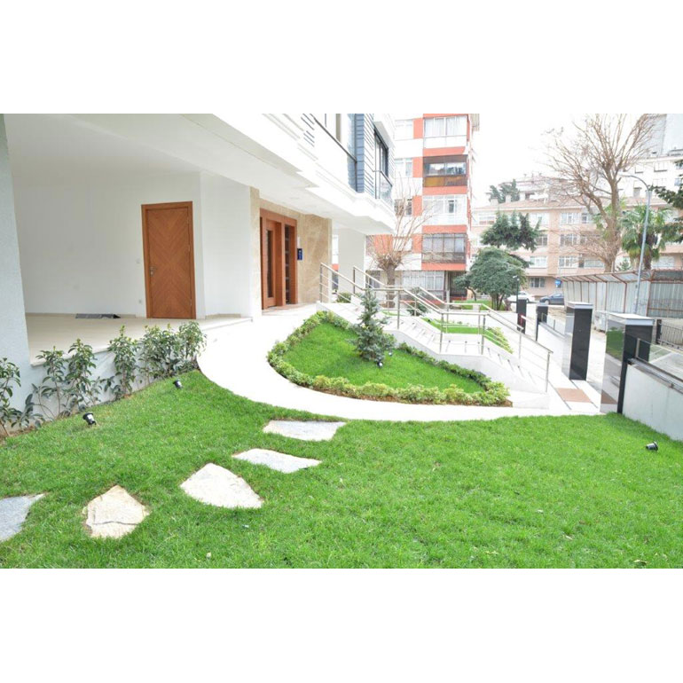 Büyütmek için tıklayın Özenç Apartmanı