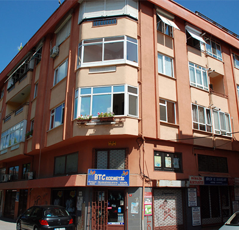 Lale Apartmanı