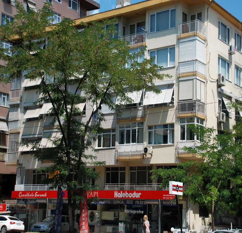 Işıksal Apartmanı